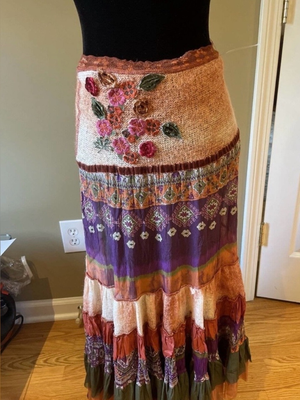 Casting La Tiered midi skirt size S